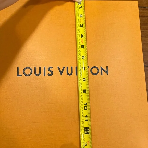 COPY - Louis Vuitton Magnetic Close Gift Boxes - Picture 4 of 9